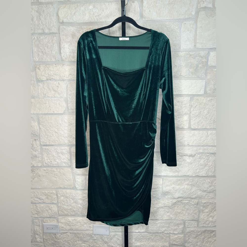 Loemes Green Velvet Long Sleeves Dress Size XL Square Neck Drape Front